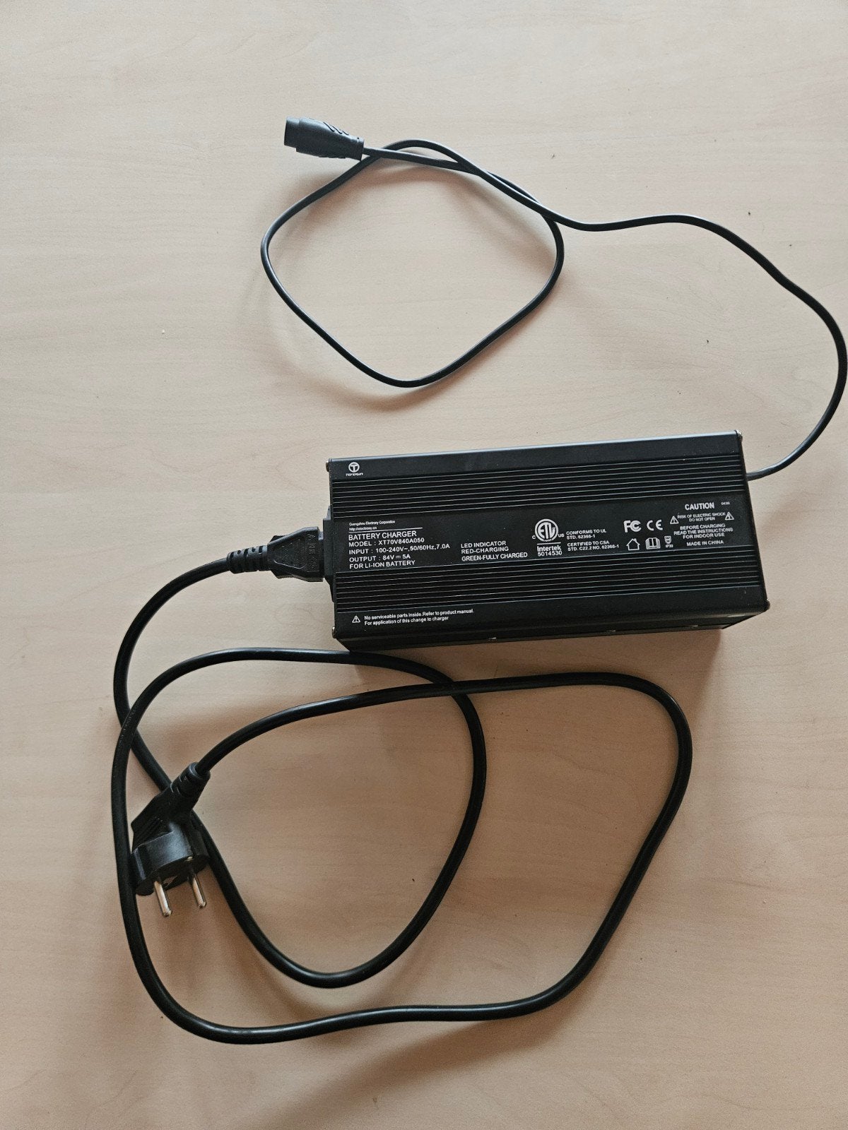 CHARGEUR RAPIDE 84V 5A TEVERUN FIGHTER SUPREME & 7260R