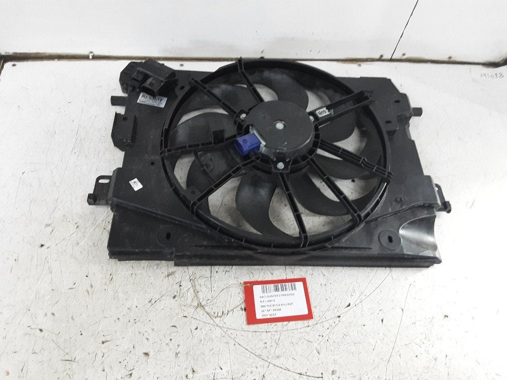VENTILATEUR RADIATEUR MOTEUR Dacia Duster (SR) (214818665R), Autos : Pièces & Accessoires, Dacia, Renault Deutschland AG, Utilisé
