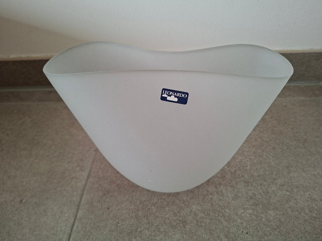 Vaas Leonardo, Ophalen, Glas