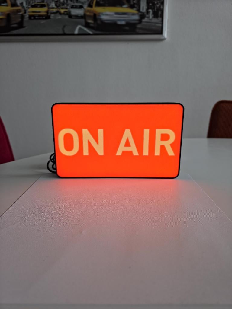 Lampe ON AIR - Faites entrer le studio dans votre chambre, Neuf, Autres culots, Enlèvement ou Envoi, Moins de 30 watts