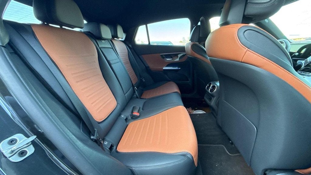 Mercedes-Benz GLC 200 4MATIC Star Edition + LEDER TWO TONE +, Autos, Mercedes-Benz, 167 g/km, Argent ou Gris, Entreprise, Entretenue par le concessionnaire