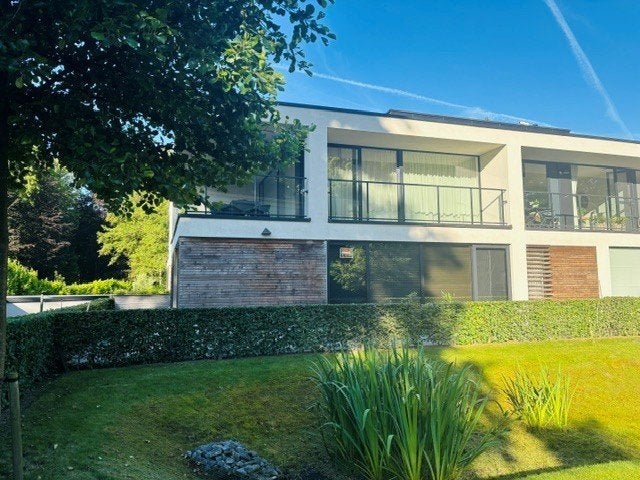 Gelijkvlrs app 95m² met terras 47 m² ,EPC A + parkeergarage, Immo, Tot 200 m², 2 kamers, Verkoop zonder makelaar, 104 kWh/m²/jaar