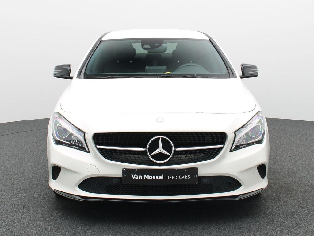 Mercedes-Benz CLA 200 Coupé + LEDER + CARPLAY + NIGHTPAKKET, Auto's, Stof, Gebruikt, 4 cilinders, 1600 cc