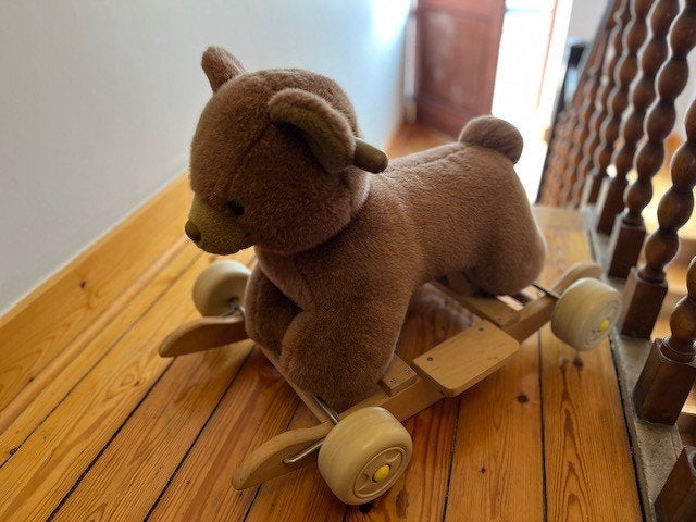 Ours à bascule, Enfants & Bébés, Jouets | Jouets a bascule, Enlèvement, Comme neuf