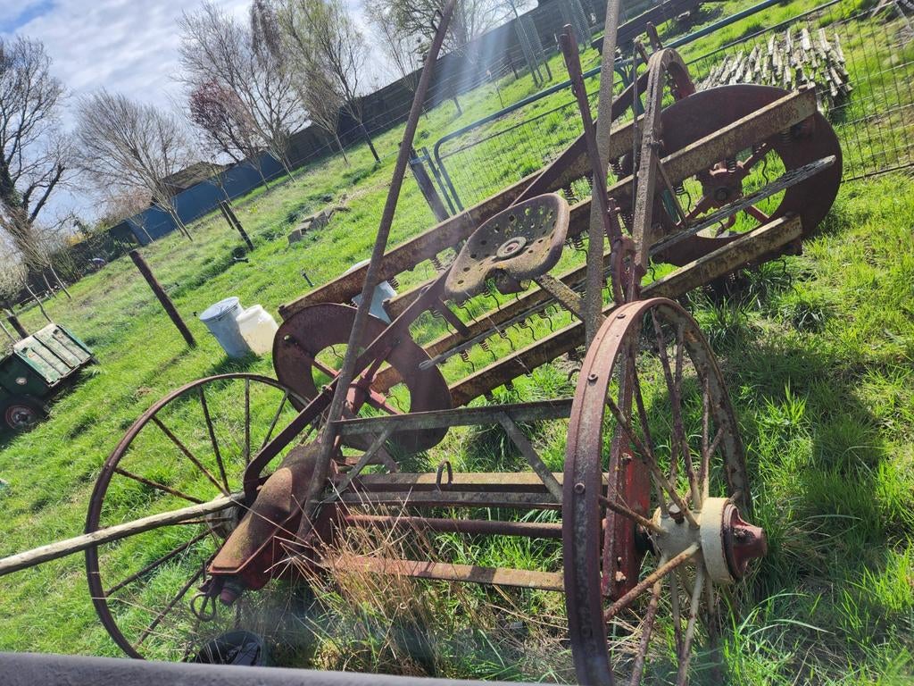 Hooikeerder paard/traktor, Zakelijke goederen, Ophalen