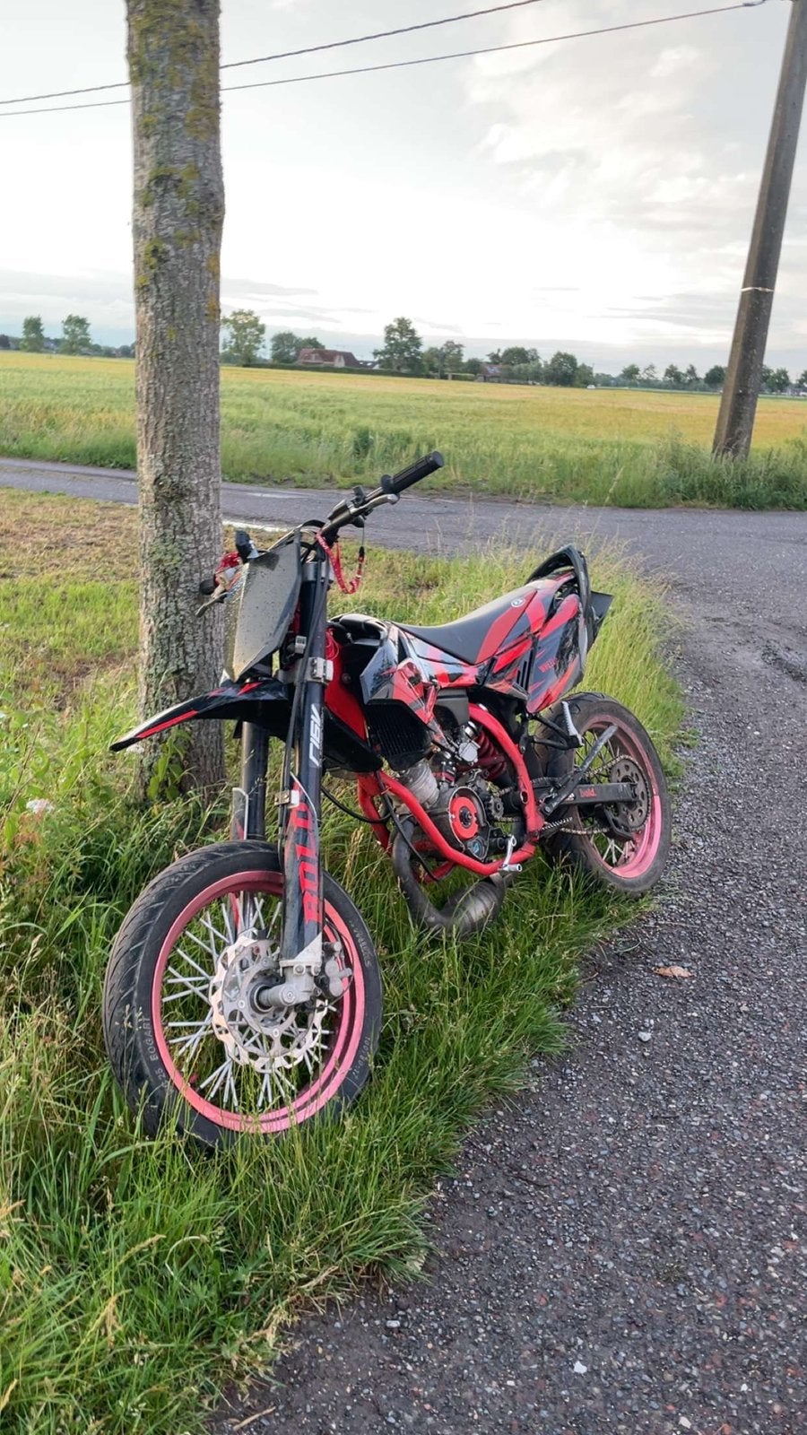 86tpr Beta rr 50 track, Fietsen en Brommers, Brommers | Crossbrommers, Zo goed als nieuw, Overige merken, Ophalen
