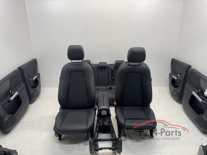 Mercedes-Benz GLA H247 Interieur bekleding set compleet Zwar, Ophalen of Verzenden, Gebruikt