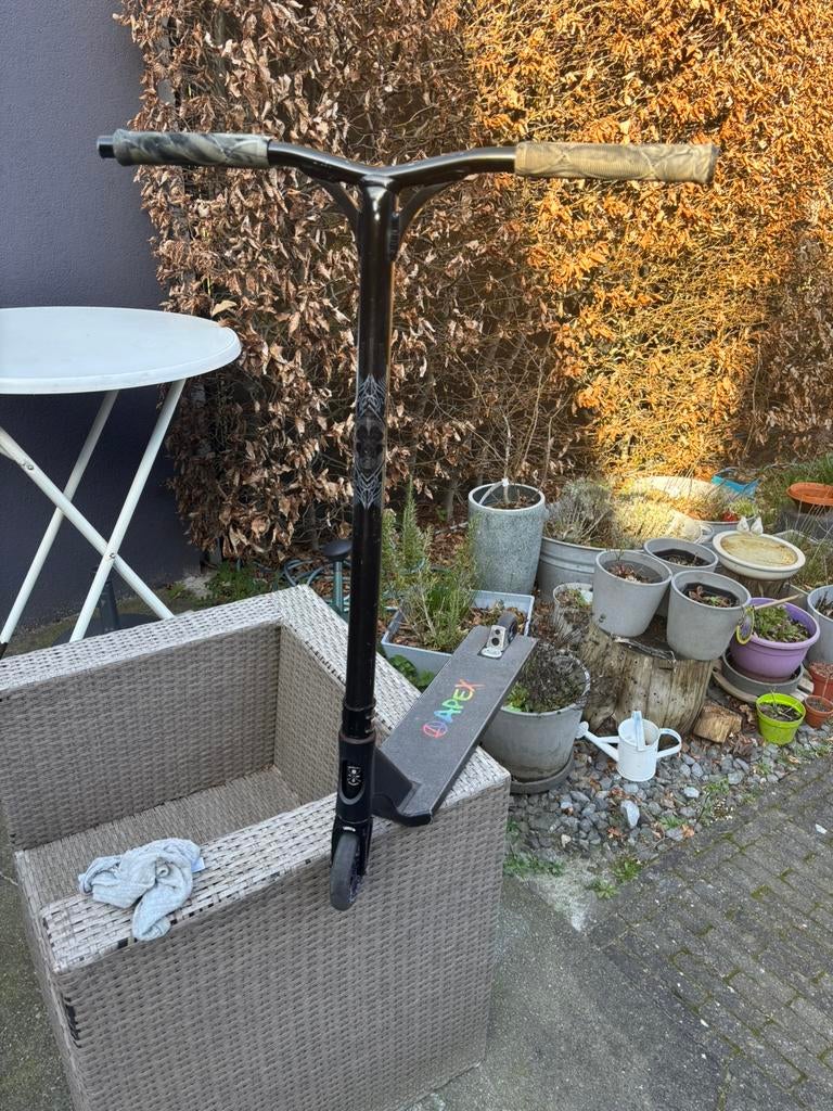 Stuntstep, Ophalen, Gebruikt, Metaal, 100 tot 150 cm
