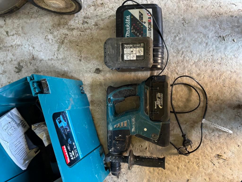 Makita Marteau perforateur  36V, Bricolage & Construction, Outillage | Foreuses, Enlèvement, Utilisé, Marteau perforateur et/ou Marteau piqueur