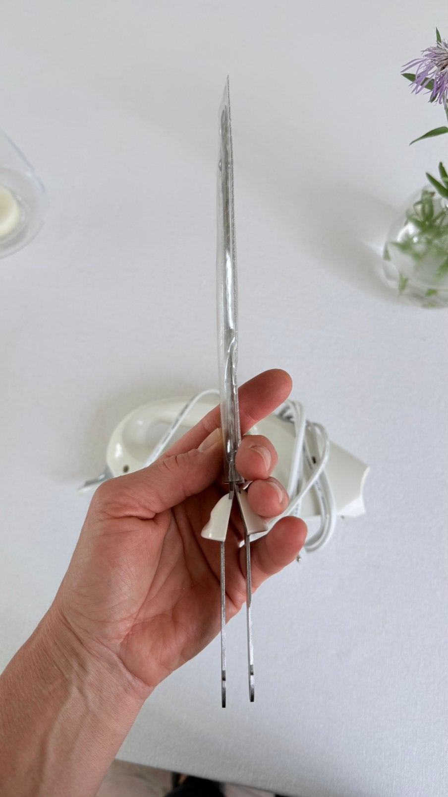 Kenwood electrisch snijmes met afneembare kartelbladen nieuw, Ophalen, Zo goed als nieuw