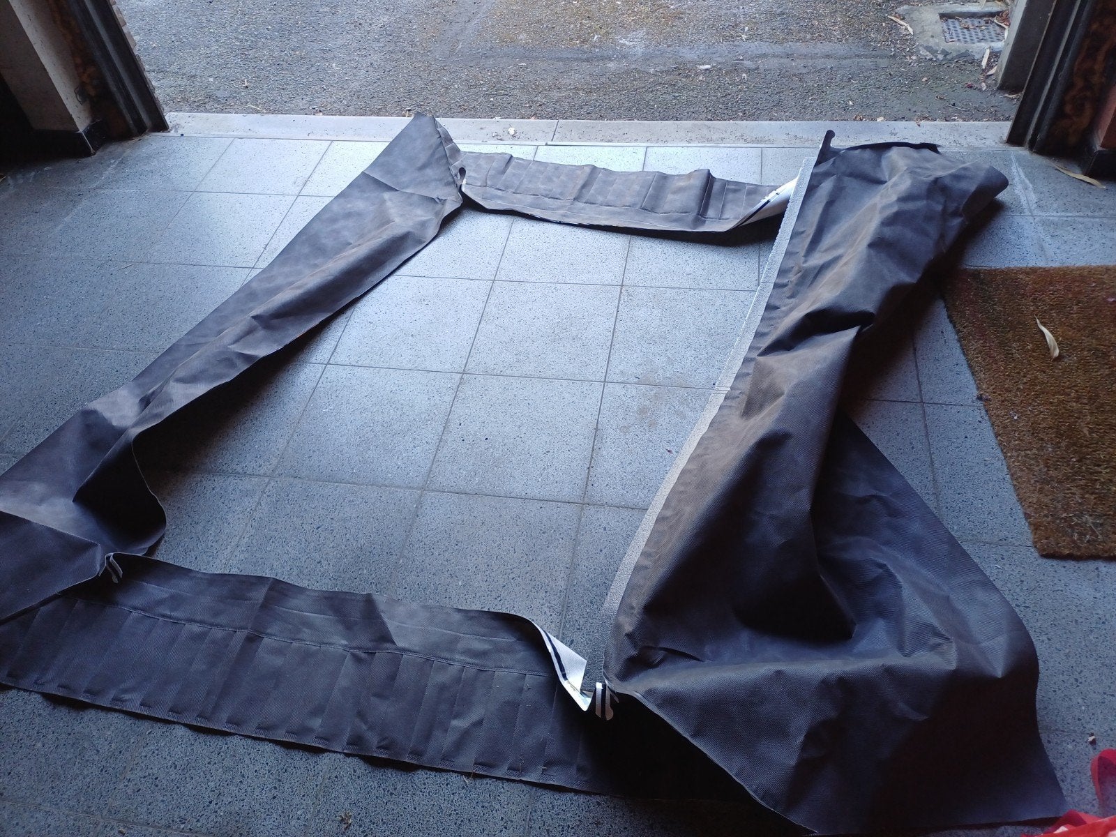 Velux dakomlijstingsdoek met bevestigingslijsten en haken, Doe-het-zelf en Bouw, Ophalen, 80 tot 120 cm, Nieuw, Dubbelglas