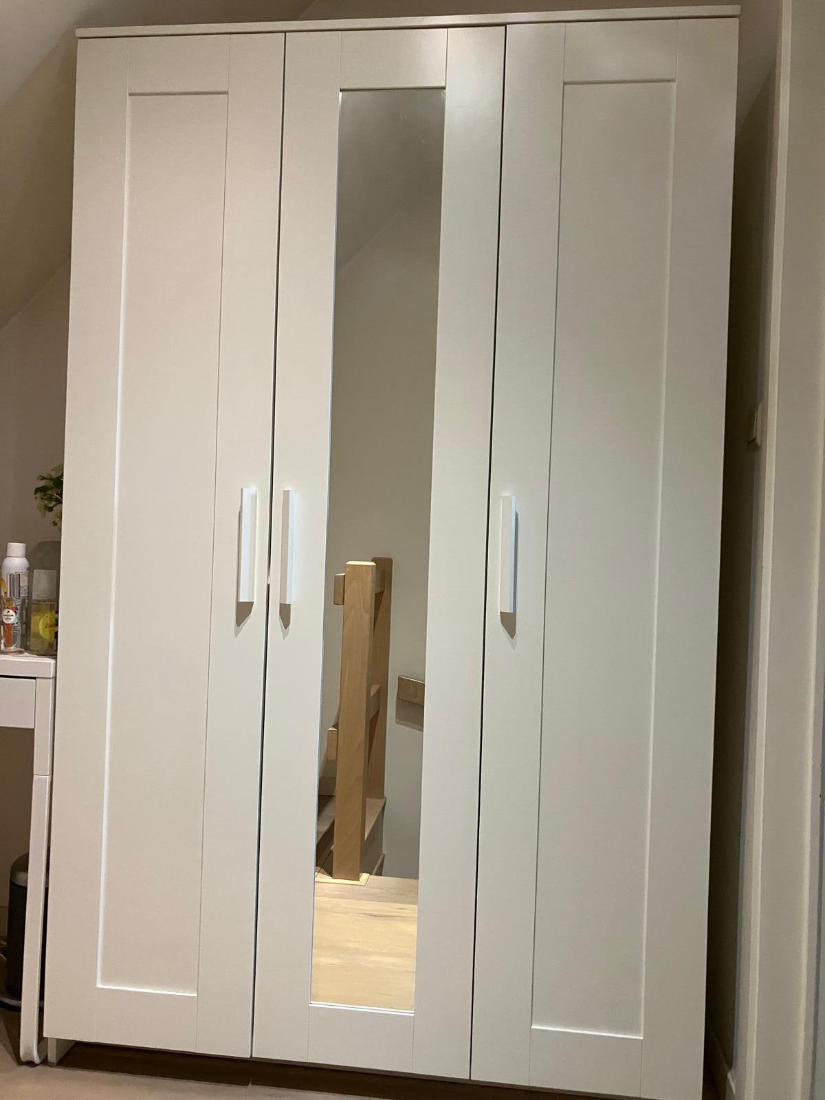 Ikea kast wit B x H x D: 117 x 190 x 50cm, Ophalen, Zo goed als nieuw