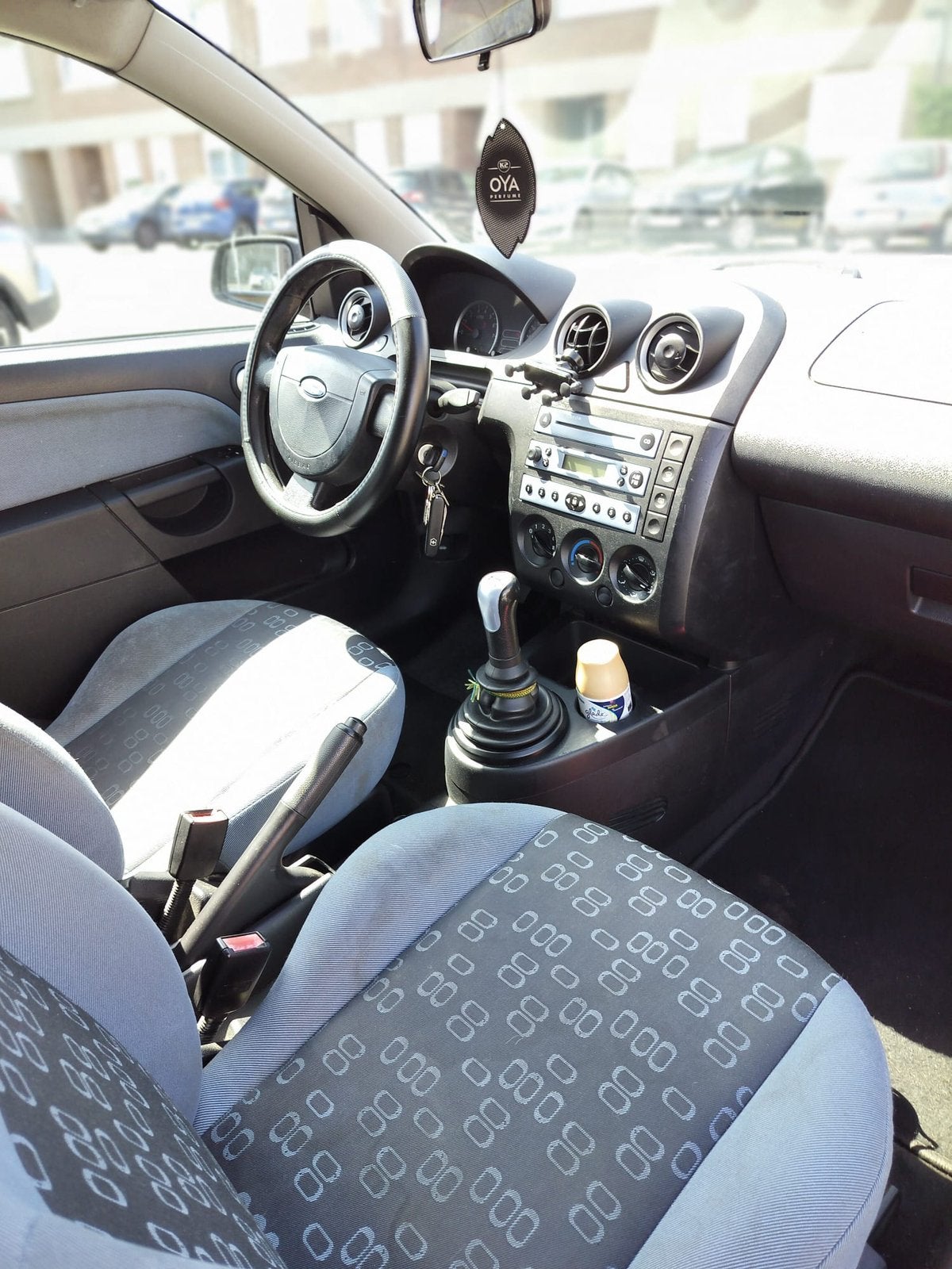 Ford fiesta 2005, Particulier, Essence, Achat