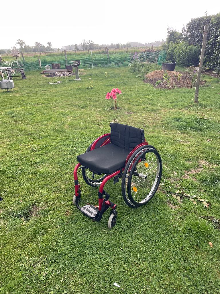 Rolstoel Sport, Diversen, Rolstoelen, Ophalen, Zo goed als nieuw, Handbewogen rolstoel