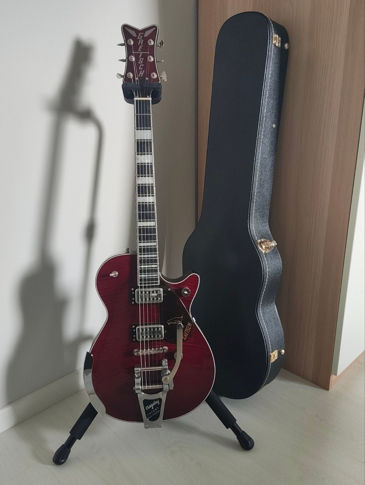 Gretsch Penguin Nigel Hendroff, Enlèvement