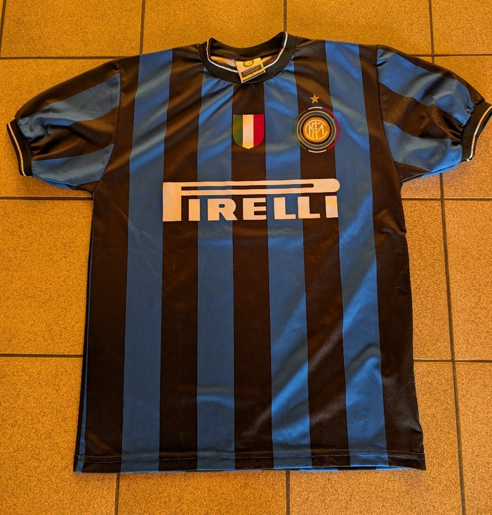FC Inter Milaan Shirt 2009/2010 – Milito #22 (Maat S), Taille S, Enlèvement ou Envoi, Comme neuf, Maillot