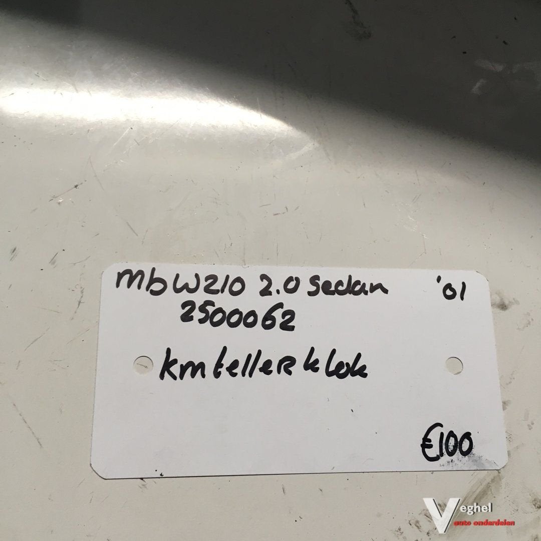 Mercedes W210 2001  sedan   2500062   Km Tellerklok A 210 54, Gebruikt, -, -, Ophalen of Verzenden