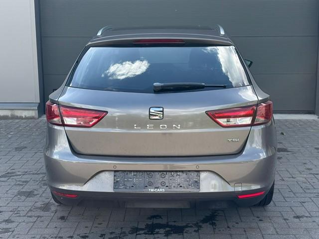 Seat Leon benzine panoramisch dak, Auto's, Voorwielaandrijving, 4 cilinders, Leon, 5 deurs