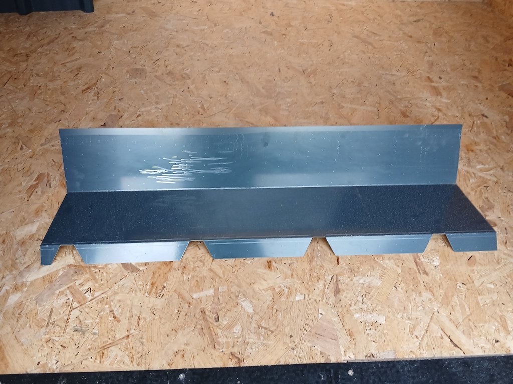 Nok aansluiting verticale muur (restje 92 cm), Zwart, Zo goed als nieuw, Minder dan 5 m², Metaal