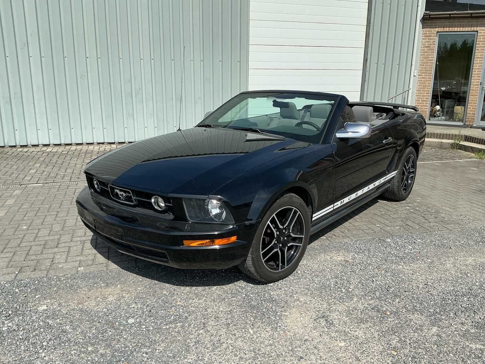 Ford - 2005 - Mustang - V6 - Voiture, Autos, Ford, Achat, Entreprise, Cabriolet, Toit ouvrant