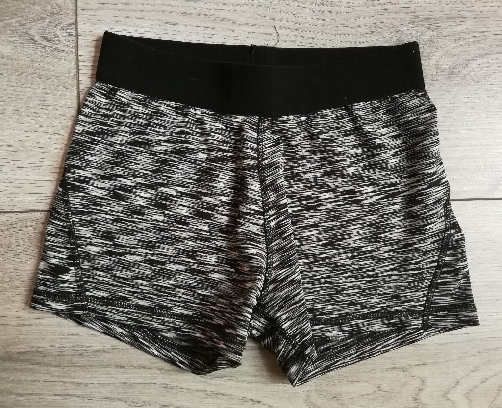 Verschillende shorten, maat 146, Enfants & Bébés, Vêtements enfant | Taille 146, Pantalon, Enlèvement ou Envoi, H&M, Comme neuf