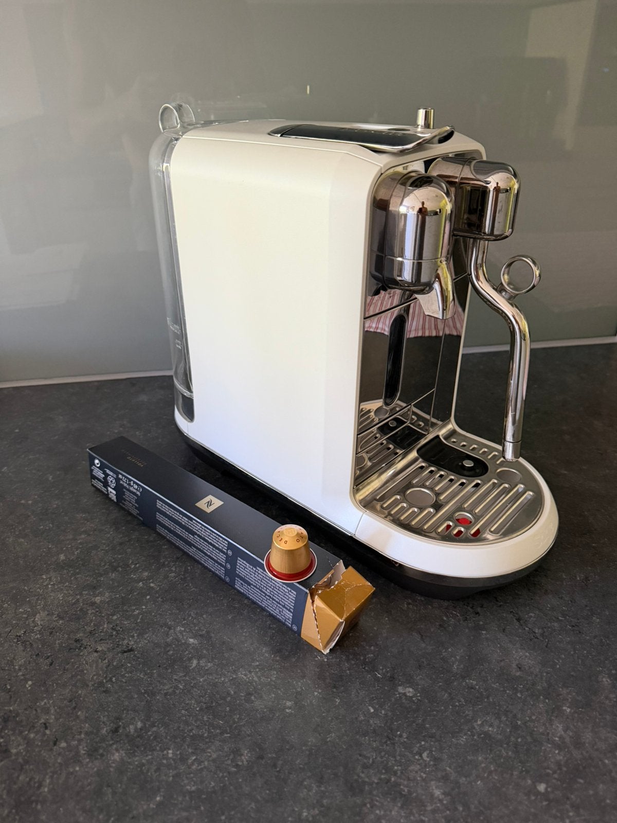 Nespresso Sage espressomachine, Elektronische apparatuur, Koffiezetapparaten, Ophalen, Zo goed als nieuw