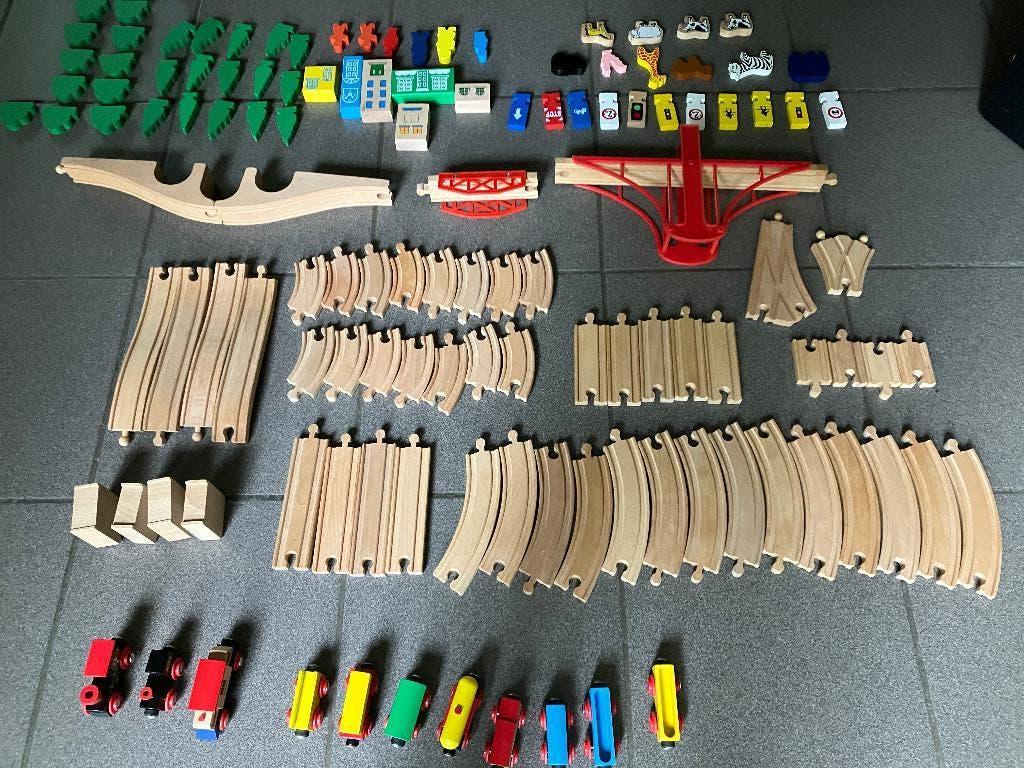 houten treinset, Kinderen en Baby's, Speelgoed | Houten speelgoed, Gebruikt, Duw- of Trekspeelgoed, Ophalen of Verzenden