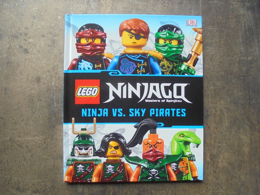 Lego Book Lego Ninjago Ninja vs Sky Pirates (zie foto's), Kinderen en Baby's, Ophalen of Verzenden, Zo goed als nieuw, Lego, Ninjago