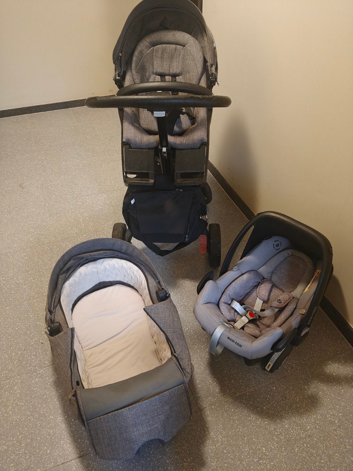 MOET NU WEG Stokke explory antraciet full set, Zo goed als nieuw, Verstelbare duwstang, Ophalen, Kinderwagen