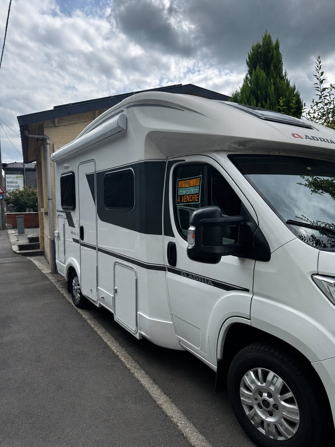 Adria Matrix M 590 ST camper - Super uitgerust, Caméra de recul, Fietsendrager, Particulier, Adria