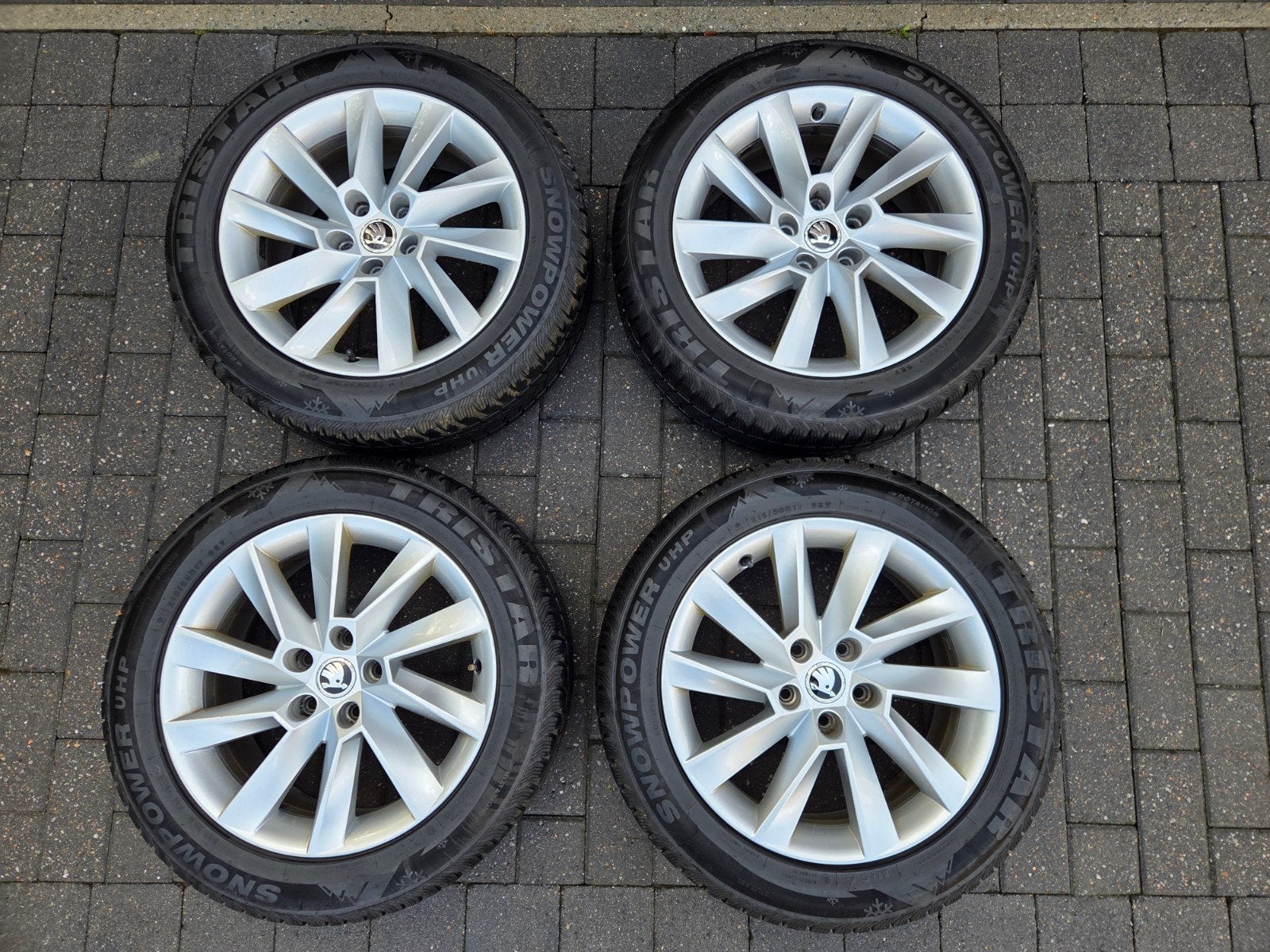 ​** Pack 4 Jantes Alu 17" Origine Škoda Superb (Stratos) + P, 17 pouces, Enlèvement, Utilisé, Jante(s)