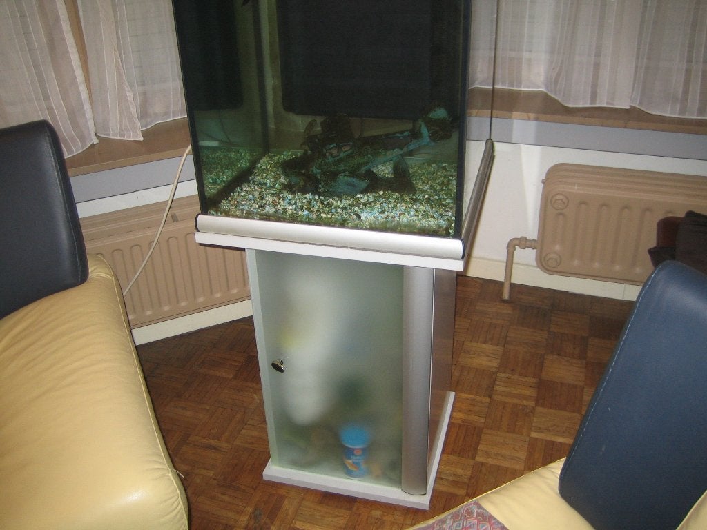aquaruim, Animaux & Accessoires, Poissons | Aquariums & Accessoires, Enlèvement, Pompe, Comme neuf, Meuble d'aquarium