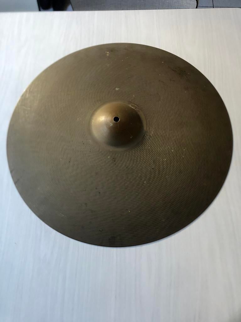 20” crash, Enlèvement, Comme neuf