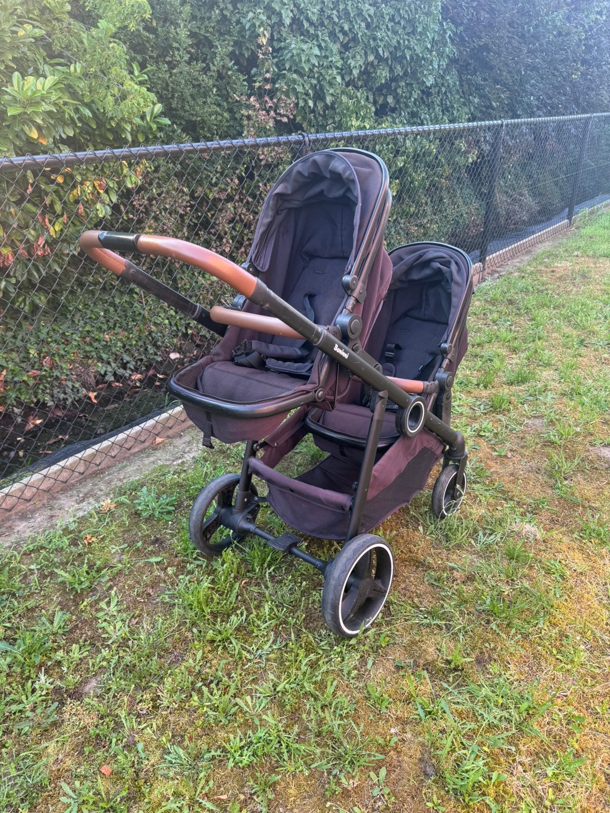 Duo kinderwagen Baninni, Enfants & Bébés, Buggys, Utilisé, Modèle duo, Dossier réglable, Ombrelle, Enlèvement