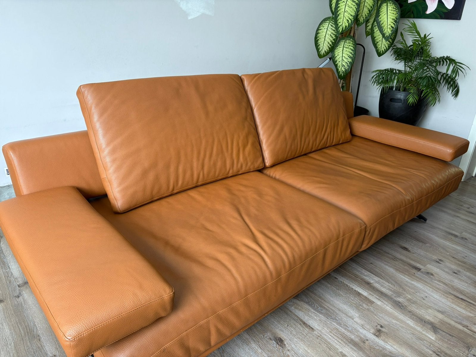 Chaise de qualité avec pouf de la marque Olta, Enlèvement, Comme neuf