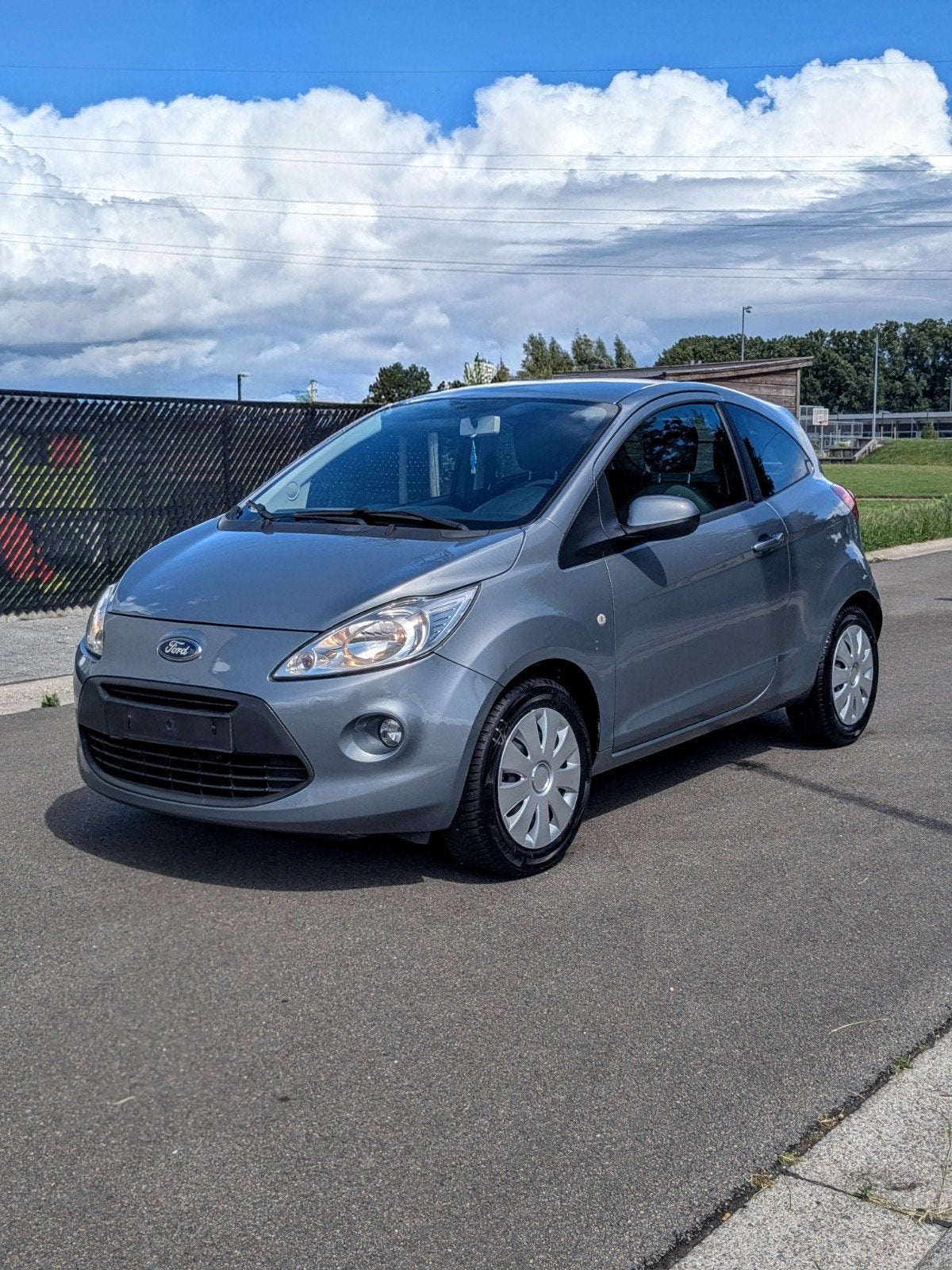 Ford KA 1.2 euro 6b A/C. GEKEURD v/v, Auto's, Ford, Particulier, Ka, ABS, Airbags, Airconditioning, Bluetooth, Boordcomputer, Centrale vergrendeling
