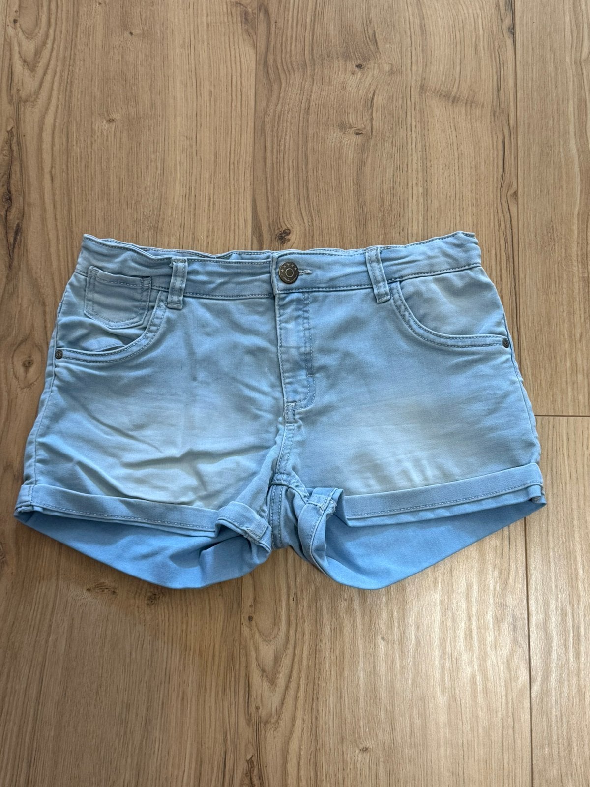Denim short Hema, Kinderen en Baby's, Ophalen of Verzenden, Zo goed als nieuw, Meisje, Broek