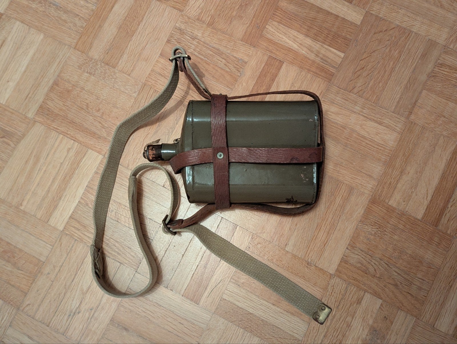 Gourde anglaise WW2 laether pattern 39, Enlèvement ou Envoi, Armée de terre, Vêtements ou Chaussures