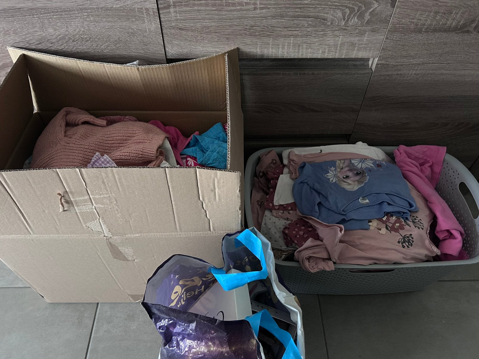 Meisjes kleren, Ophalen, Zo goed als nieuw