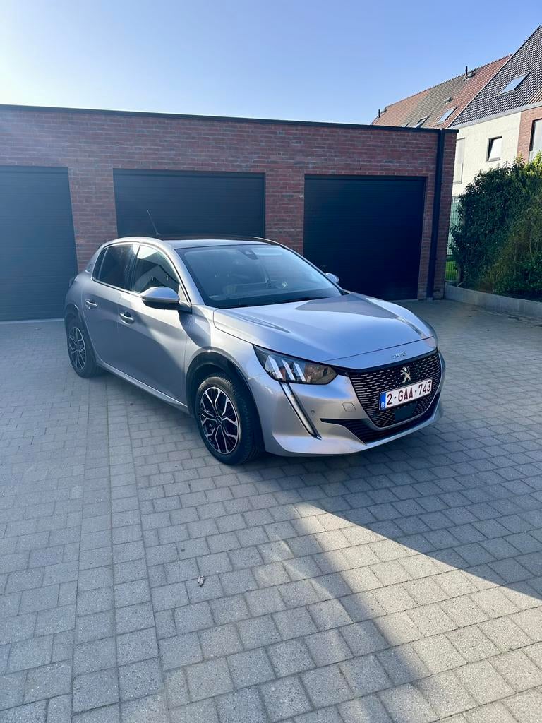 Peugeot e-208 2020 Allure elektrisch 50kWh 136pk 50.000km, Auto's, 0 cilinders, 0 kg, Leder en Stof, Parkeersensor