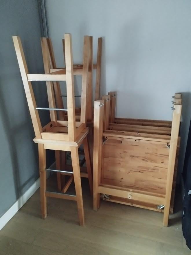Lot de 3 tables hautes et 4 tabourets, Enlèvement, Utilisé, Bois