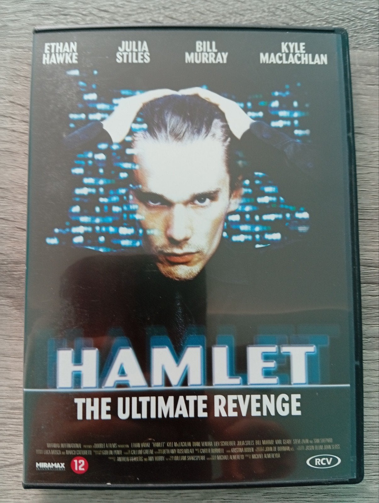 Hamlet thriller dvd Ethan hawke, CD & DVD, DVD | Thrillers & Policiers, Suppléments, Enlèvement ou Envoi, À partir de 12 ans, Mafia et Policiers