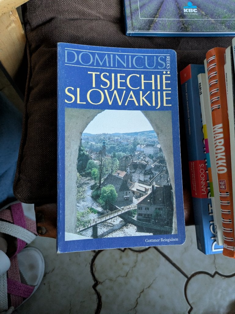 Tsjechië Slowakije, Boeken, Ophalen of Verzenden, Zo goed als nieuw, Reisgids of -boek