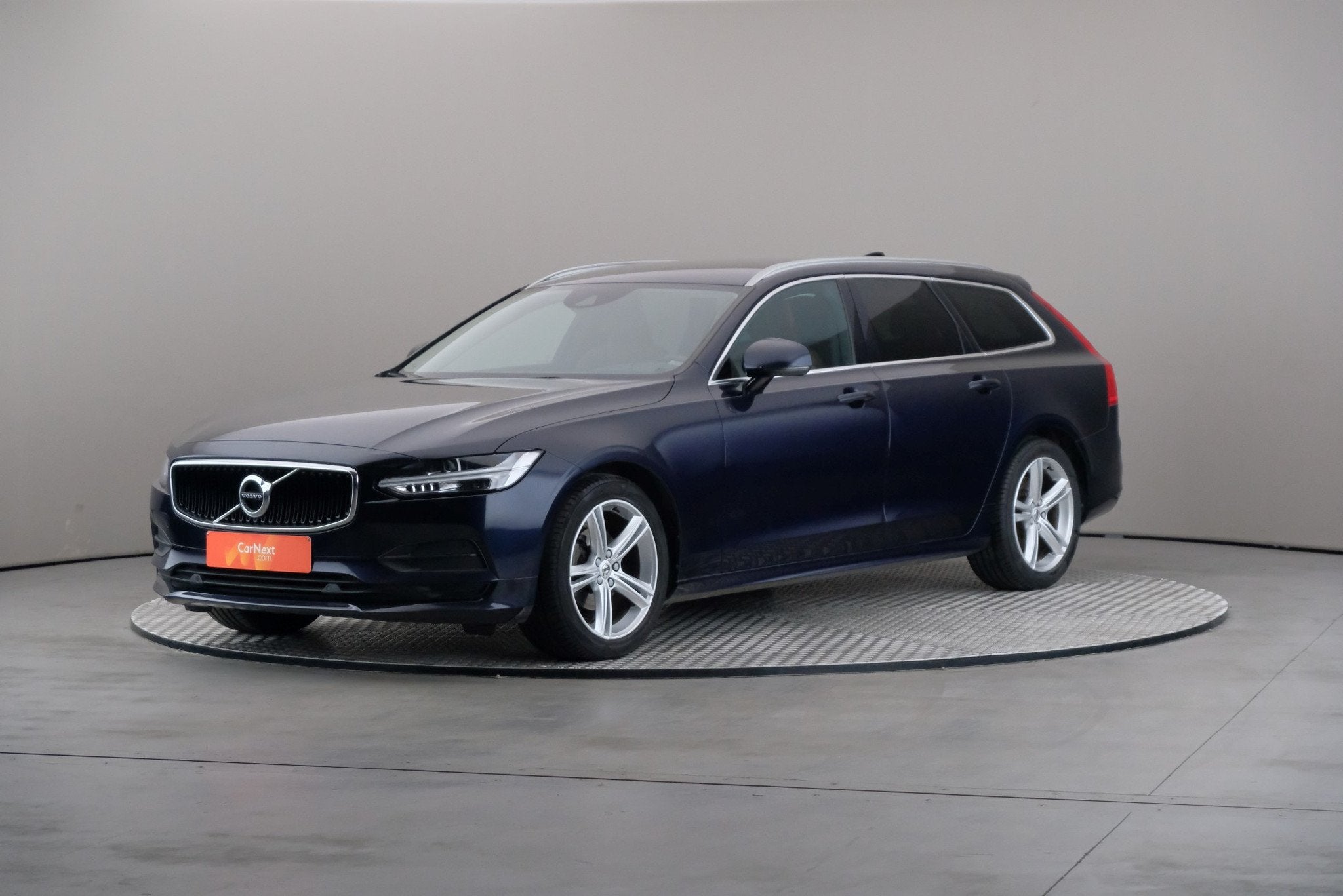 (1ULP566) Volvo V90, Auto's, Voorwielaandrijving, Euro 6, 1969 cc, Blauw