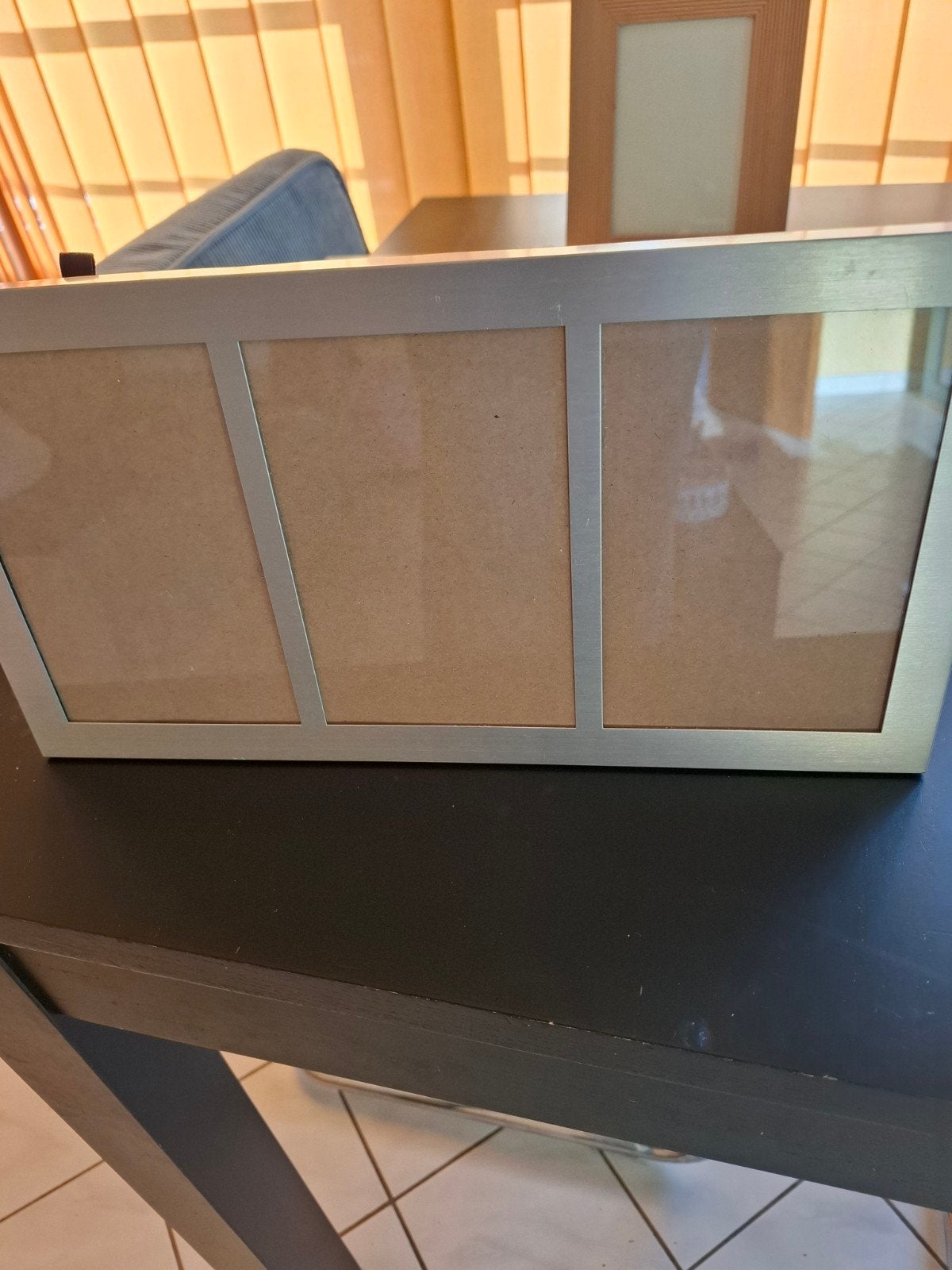 Fotokader, Enlèvement