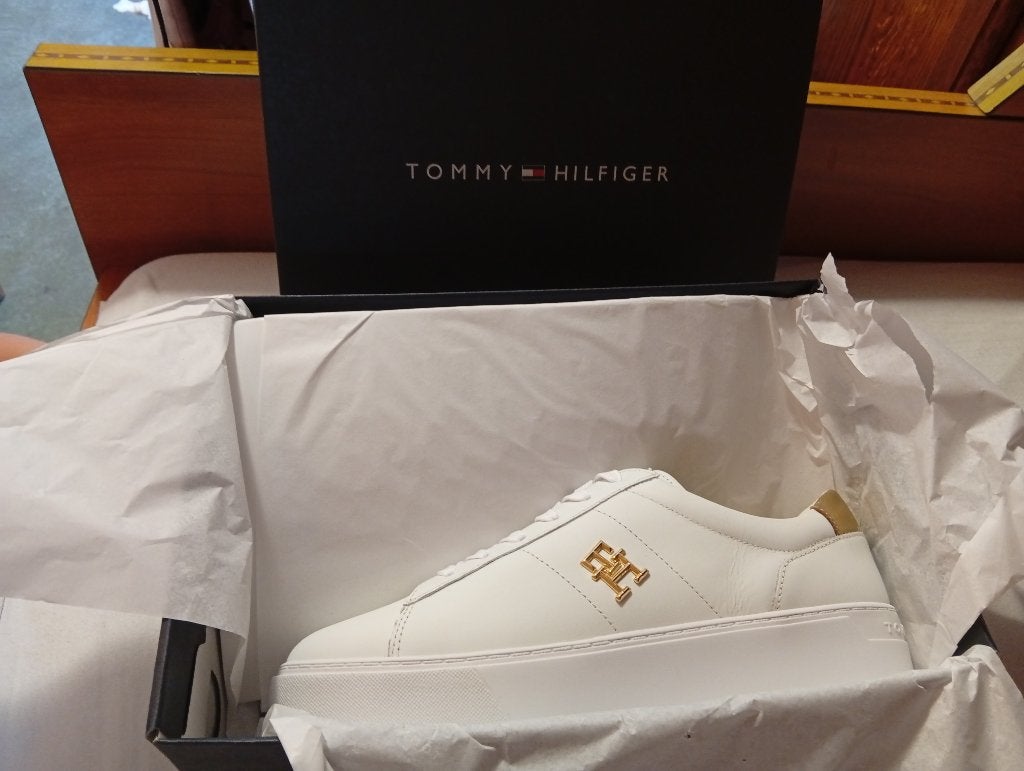 Tommy Hilfiger schoenen, Kleding | Dames, Ophalen, Tommy hilfiger, Wit, Nieuw