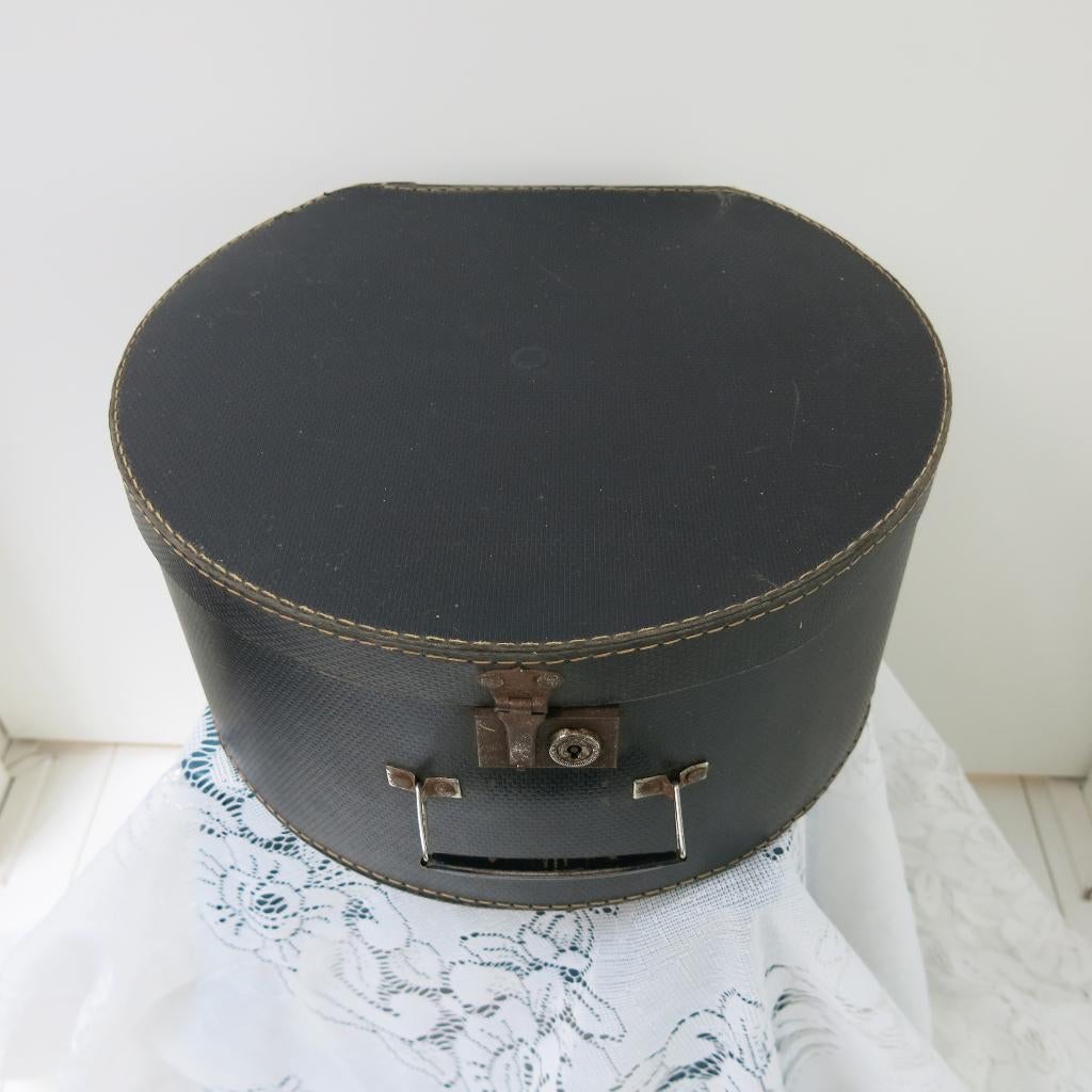 Ancienne boîte à chapeaux marron foncé, Enlèvement ou Envoi
