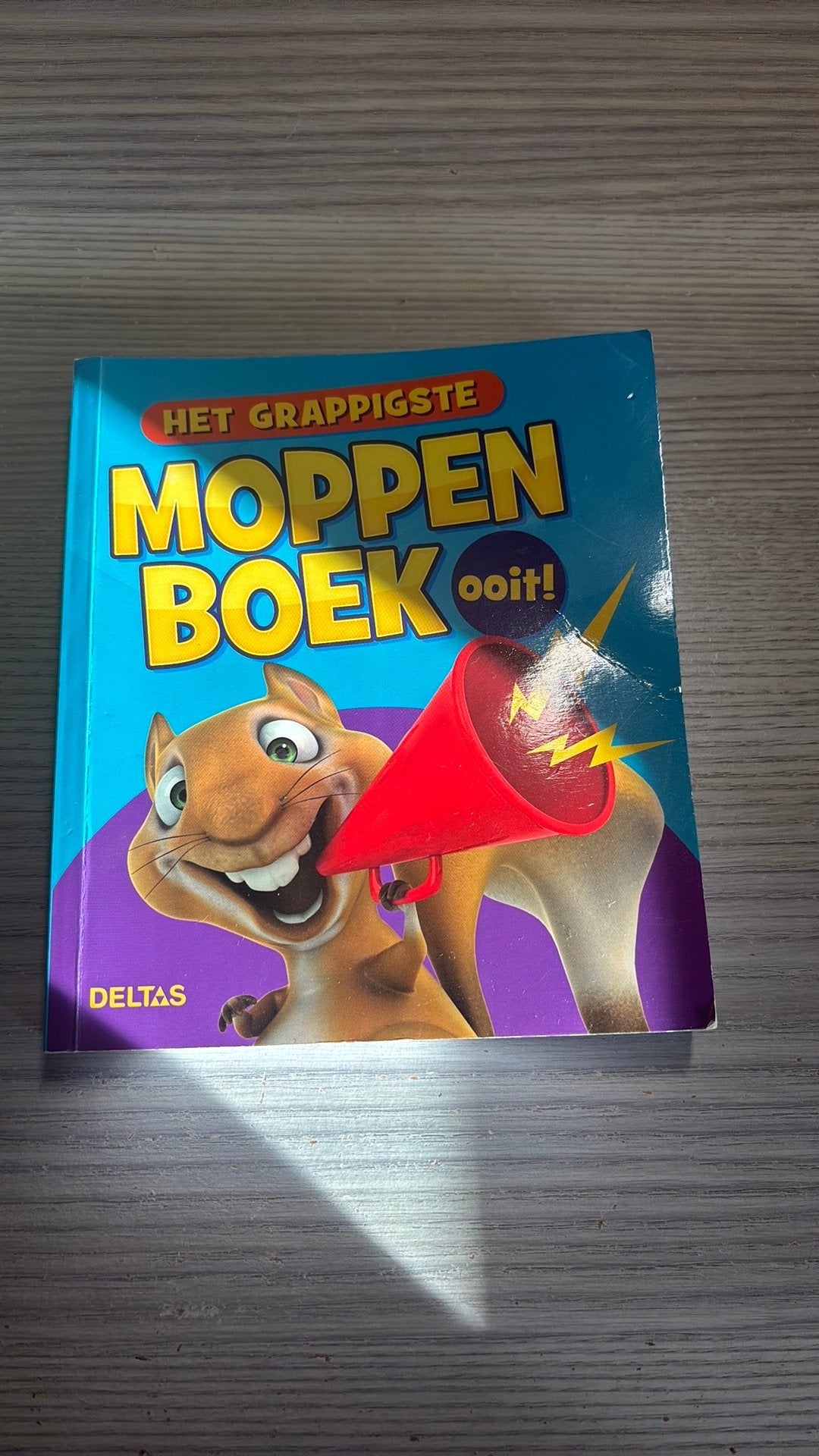 Het grappigste moppenboek ooit!, Ophalen of Verzenden, Gelezen
