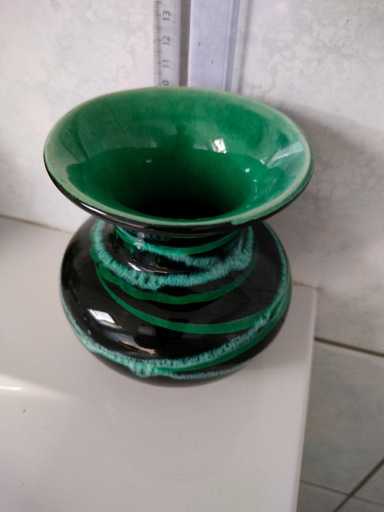 prachtig vaasje sierlijk groen zwart H11cm valentijn mama, Maison & Meubles, Accessoires pour la Maison | Vases, Enlèvement ou Envoi