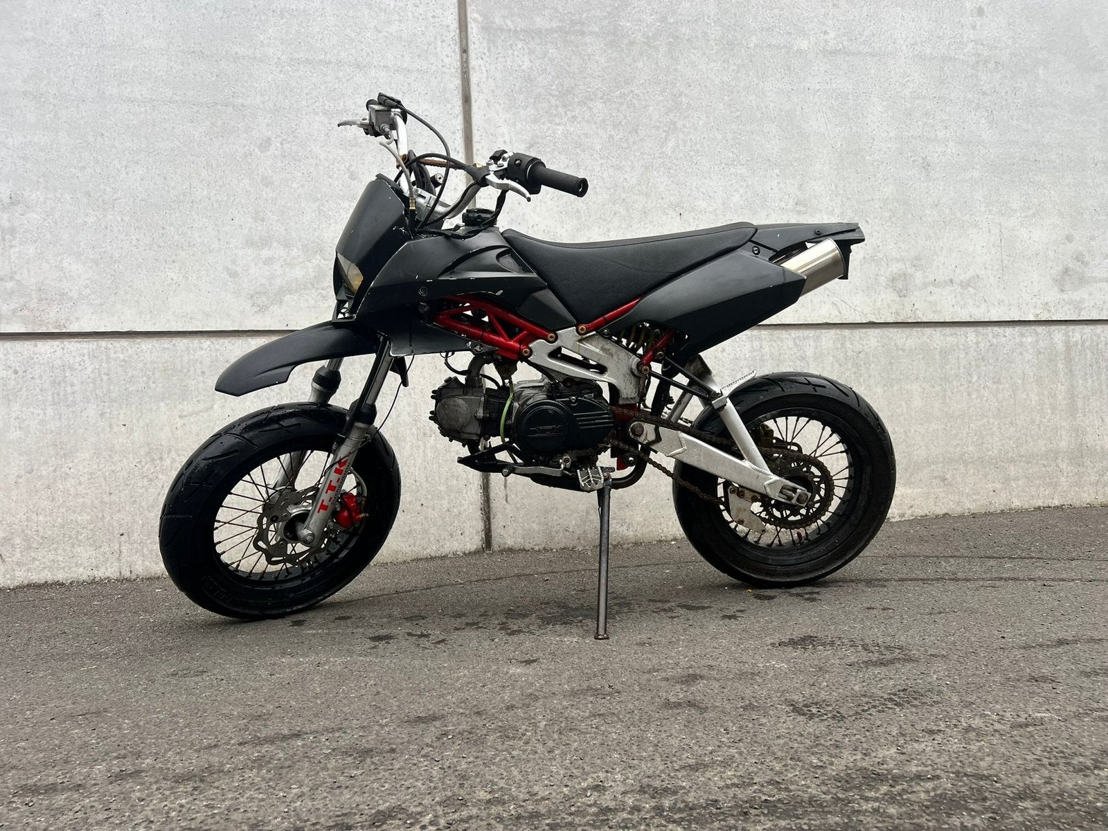 Bullet 125cc, Handgeschakeld, 1 cilinder, Gebruikt, Bedrijf